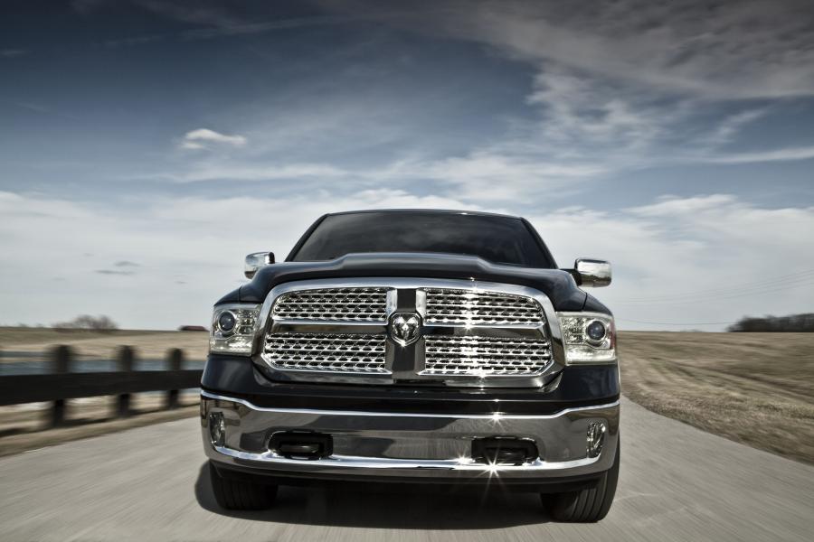  Dodge Ram 1500 2013 года  (фото 64 из 106)